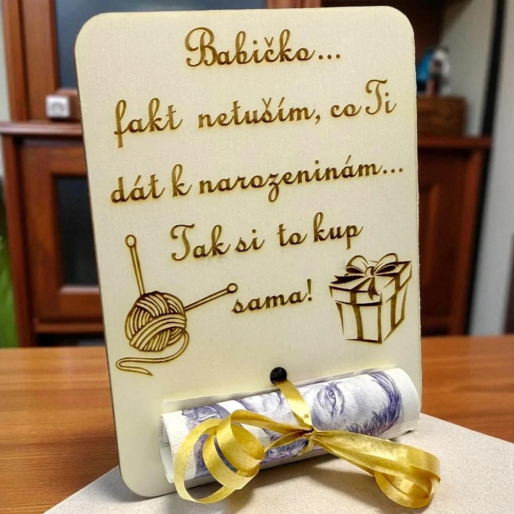 Dřevěná karta na peníze – Babičce k narozeninám