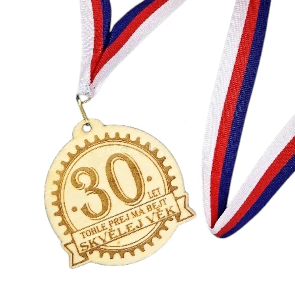 Dřevěná medaile k 30. narozeninám s gravírováním