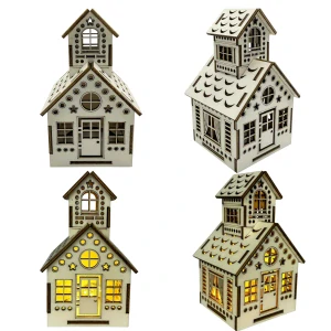 Dřevěný domeček s věžičkou + LED svíčka – 13×7×7 cm