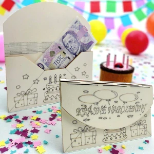 Narozeninová obálka na peníze z dřeva – Dort a dárečky 