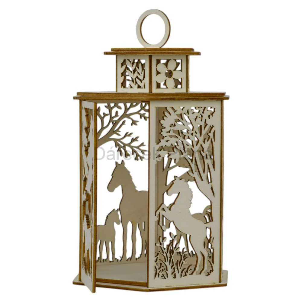 Dřevěná lucerna s motivem koní